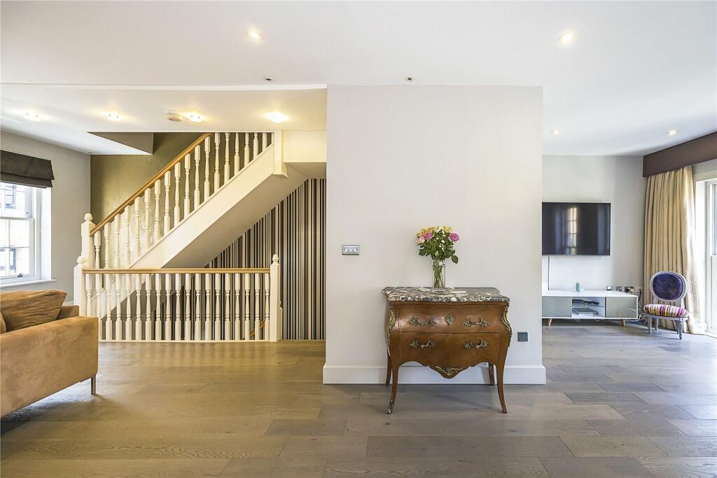 Greenwich Town House